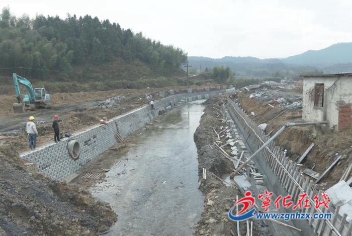 寧化:湖溪河道治理工程有序推進