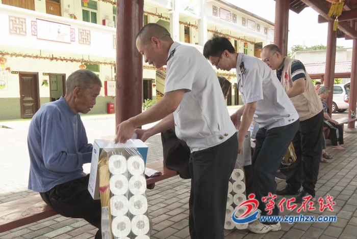 大愛三明|寧化:情滿敬老院 清涼度“三伏”