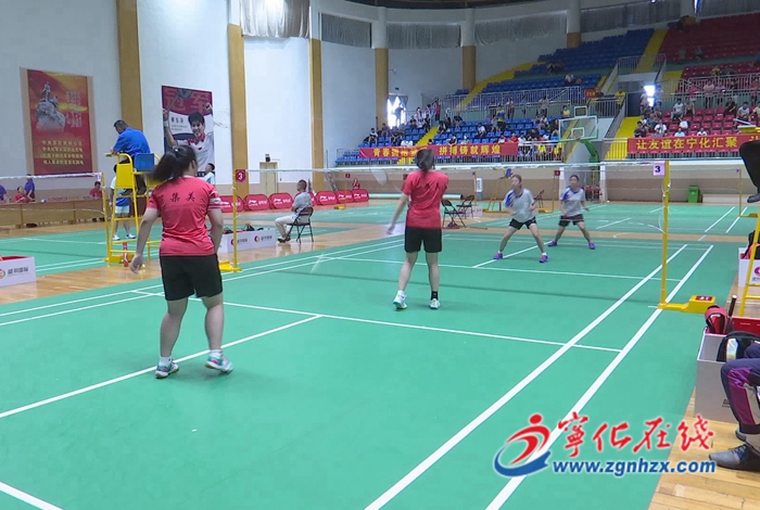 2022年福建青少年羽毛球錦標賽暨中學生羽毛球聯賽火熱舉行