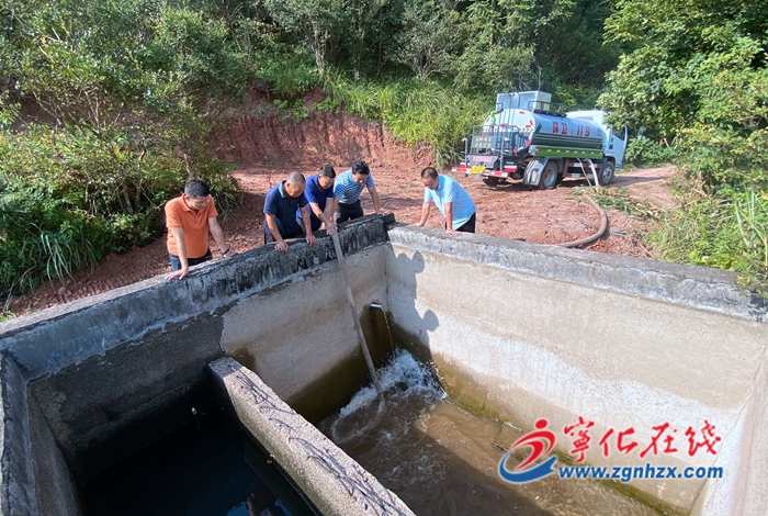 寧化安遠:灑水車化身送水車緩解村民用水難