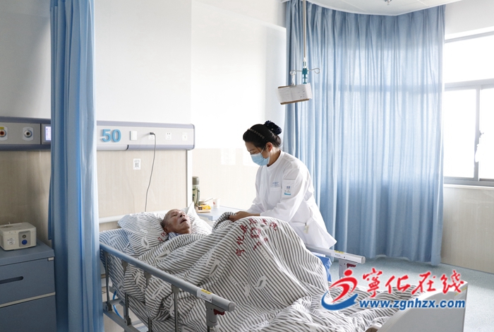 寧化:“無(wú)陪護(hù)病房”紓解家屬“陪護(hù)難”