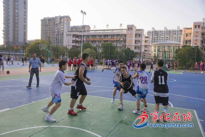 寧化城東中學(xué)籃球聯(lián)賽精彩紛呈