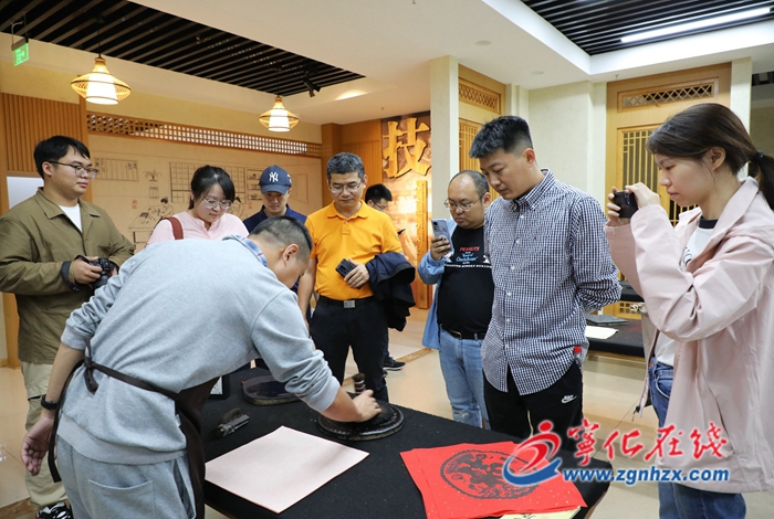 中央媒體青年編輯記者增強(qiáng)“四力”教育實(shí)踐采訪團(tuán)深入寧化開(kāi)展集中采訪