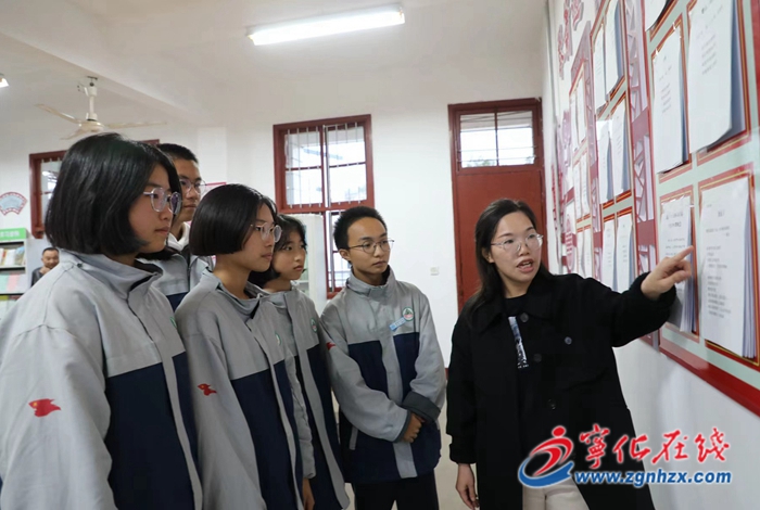 詩意校園,用詩歌浸潤心靈