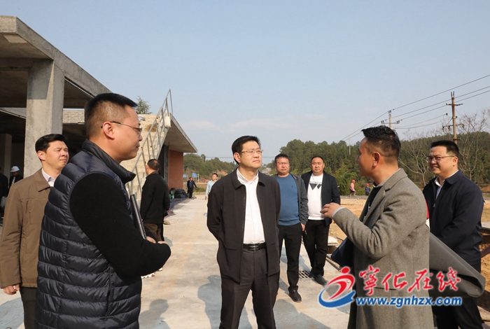 寧化縣領(lǐng)導(dǎo)開展貢米薏米產(chǎn)業(yè)園項目現(xiàn)場辦公