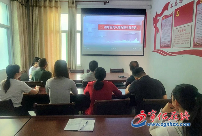 寧化縣委文明辦：突出“四個(gè)重點(diǎn)”深化模范機(jī)關(guān)創(chuàng)建