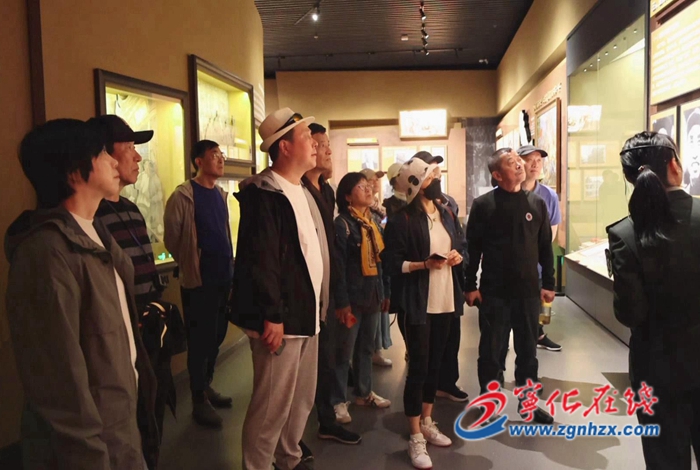 滬明情深!自駕游聯盟上海游客來寧考察游玩