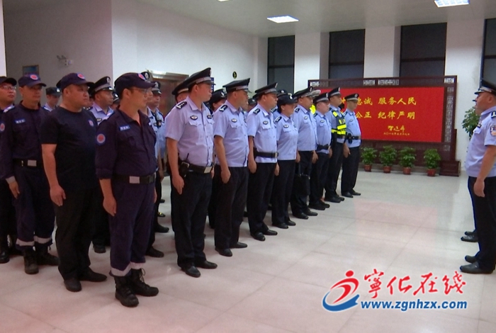 寧化公安開展夏夜治安巡查宣防第三次集中統(tǒng)一行動