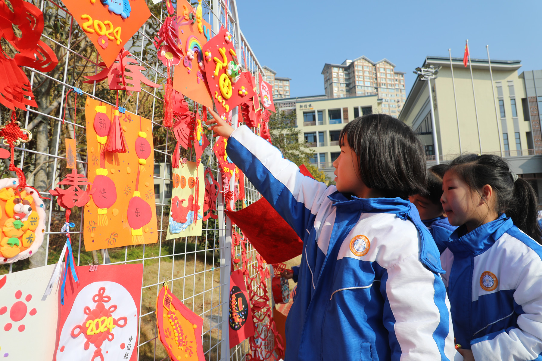 寧化連岡小學800多名學生快樂游考