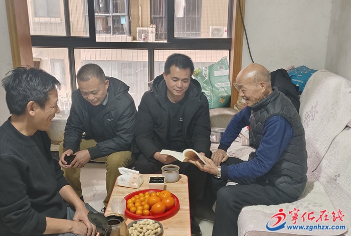 寧化縣湖村鎮(zhèn):赴廈門、福州等地開展流動黨員“定點送學(xué)”活動