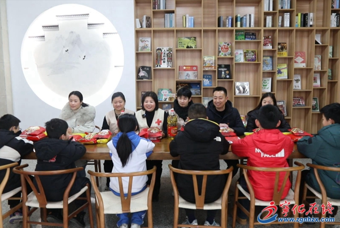 寧化縣紅十字會(huì):新春慰問暖人心