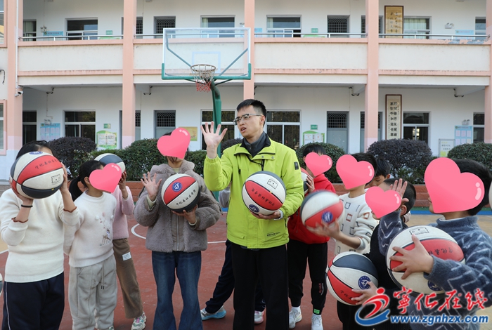 匯聚愛心,護航留守兒童健康成長