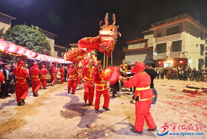 網絡中國節·春節 | 寧化：舞龍燈 鬧新春
