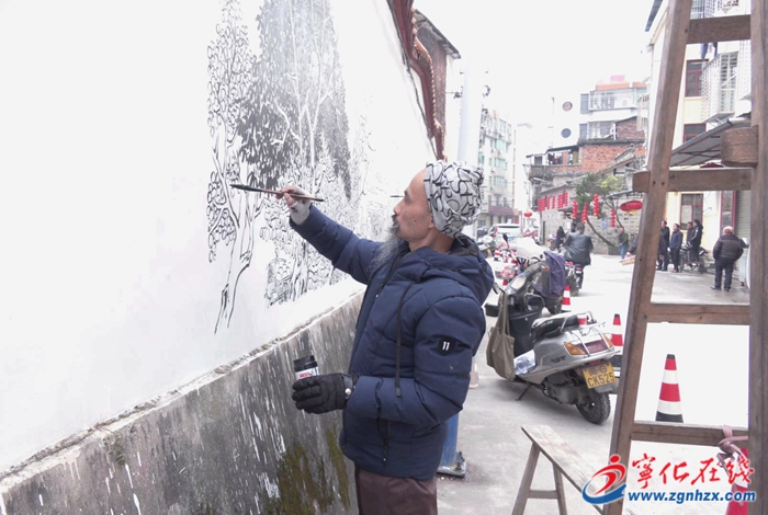 寧化：手繪墻畫重現(xiàn)古城古景