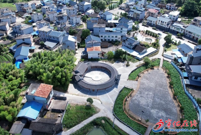 湖村鎮(zhèn)：鄉(xiāng)村公園“靚” 村民生活甜