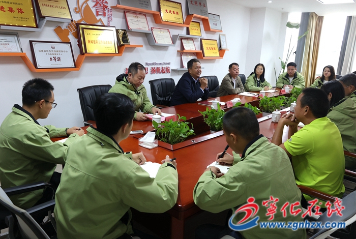 縣領導看望慰問一線新聞工作者