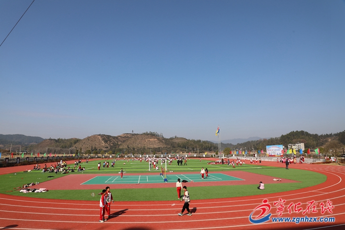 寧化安遠中心學校新運動場投入使用