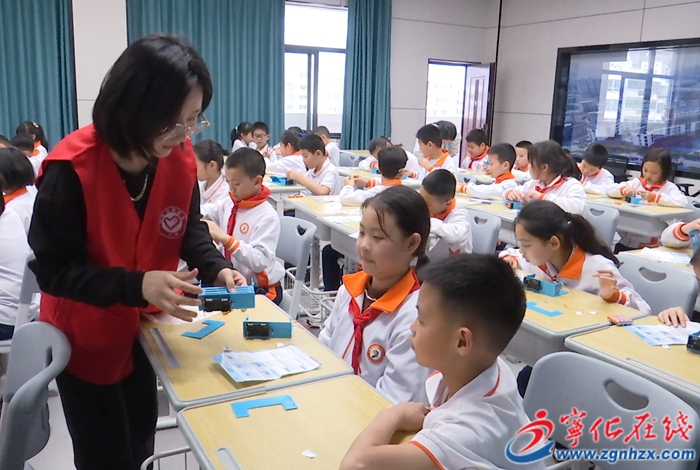 寧化：科普進(jìn)校園 點(diǎn)燃科學(xué)夢(mèng)