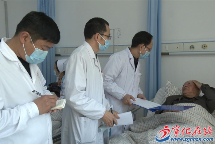 彭強：仁心仁術(shù)鑄醫(yī)魂 岐黃傳承踐初心