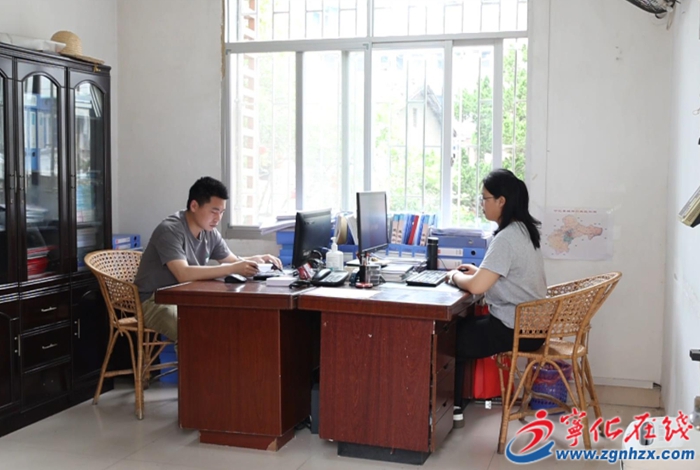 習近平給謝依特小學戍邊支教西部計劃志愿者服務隊隊員回信在寧化引發熱烈反響