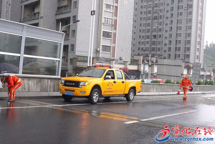 公路安全不能“缺蓋”