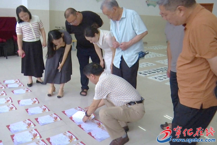 寧化縣舉行“大國(guó)少年 未來有我”青少年兒童現(xiàn)場(chǎng)書法大賽