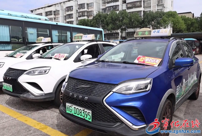 寧化：87輛“愛心送考車”溫情護(hù)航高考