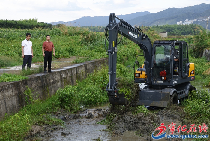 湖村鎮:開展河道清淤整治 筑牢防汛生態雙屏障