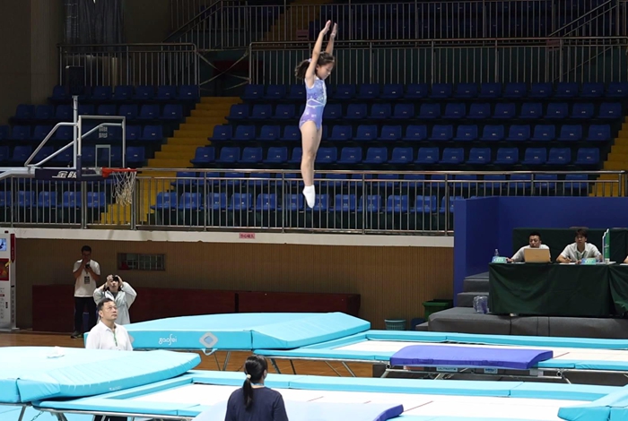 寧化：2025年福建省青少年蹦床錦標賽持續進行中