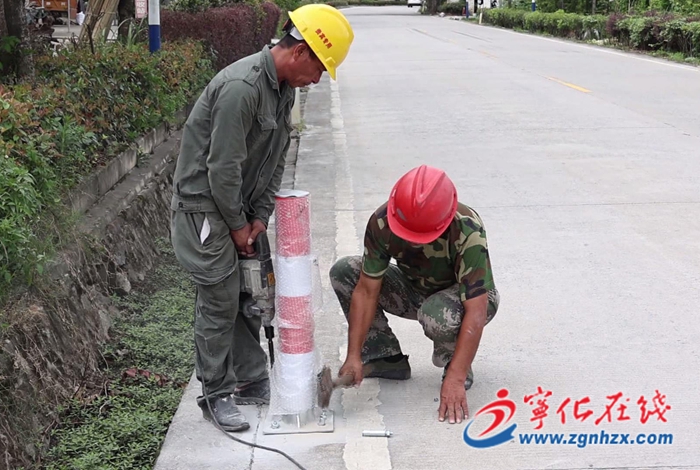 湖村鎮(zhèn):織密道路安全防護(hù)網(wǎng) 守護(hù)群眾平安出行