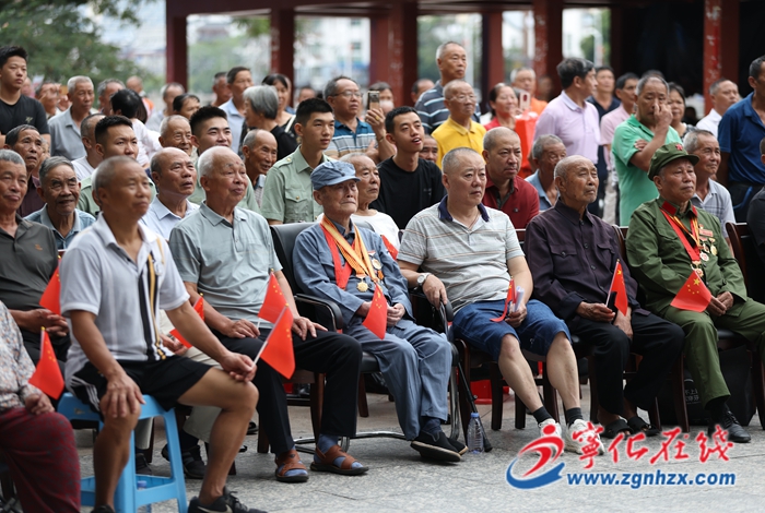 百歲抗戰老兵見證強國盛世