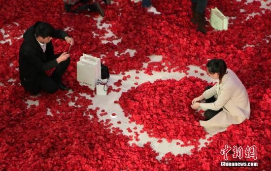 春節情侶為何易鬧分手？專家：雙方家庭磨合出問題