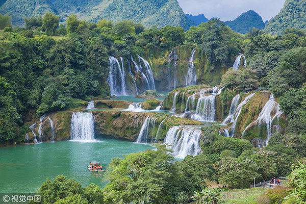 廣西崇左，德天大瀑布