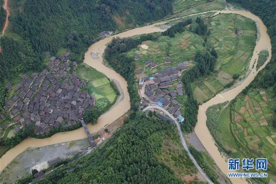 煙雨侗寨美如畫