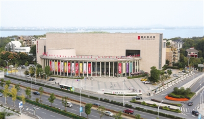 湖北美術(shù)館 立足本土 面向世界