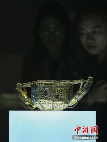 13國(guó)絲路文物精品相輝映講述千年交流故事