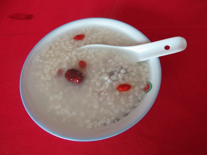 福建名小吃：紅棗米仁湯