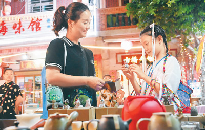 泉州：洛陽橋頭的夜生活（僑鄉(xiāng)新貌）